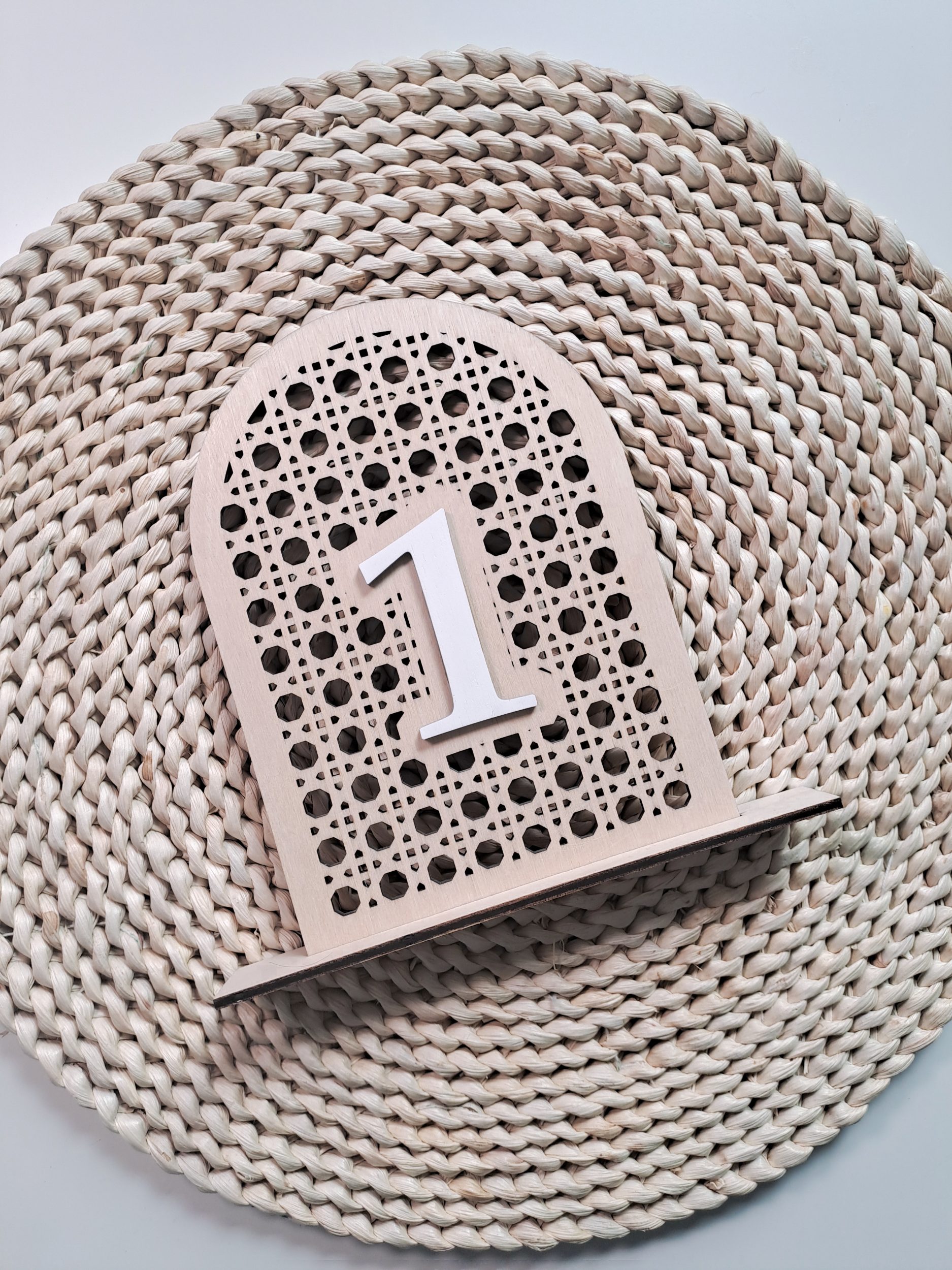rattan-asztalszam_1
